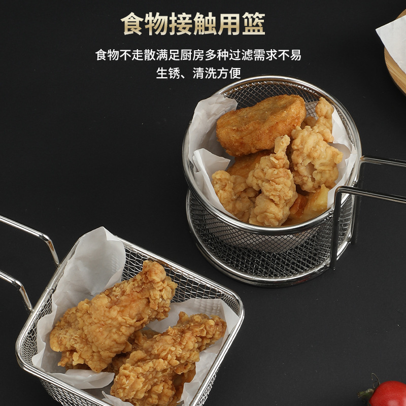 Những bông hồng nhỏ của nhà sản xuất, những nhà hàng mạ vàng kiểu Pháp.