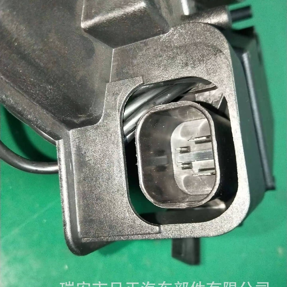 适用于奔B驰G63 G65 G320 G350 G400 电子扇散热器总成4635000293