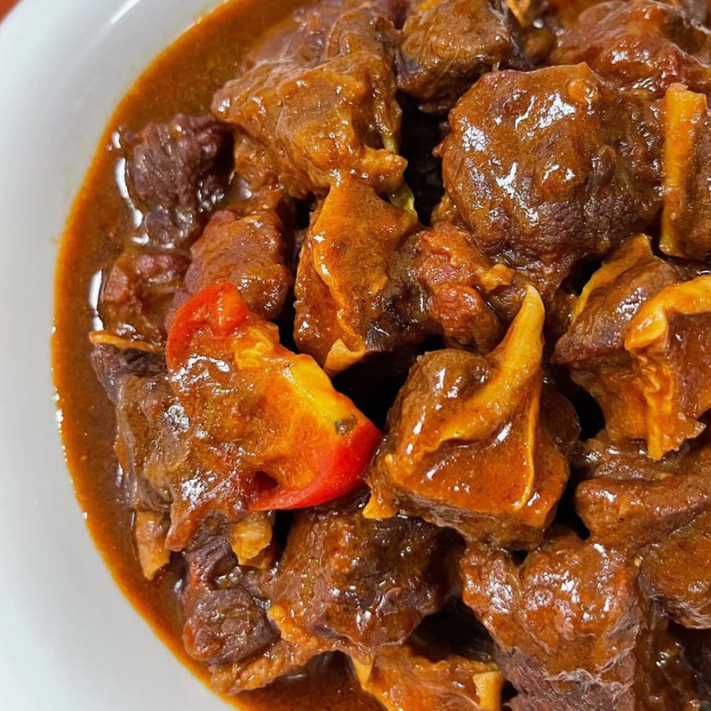 Nước sốt bò tươi và đông lạnh.