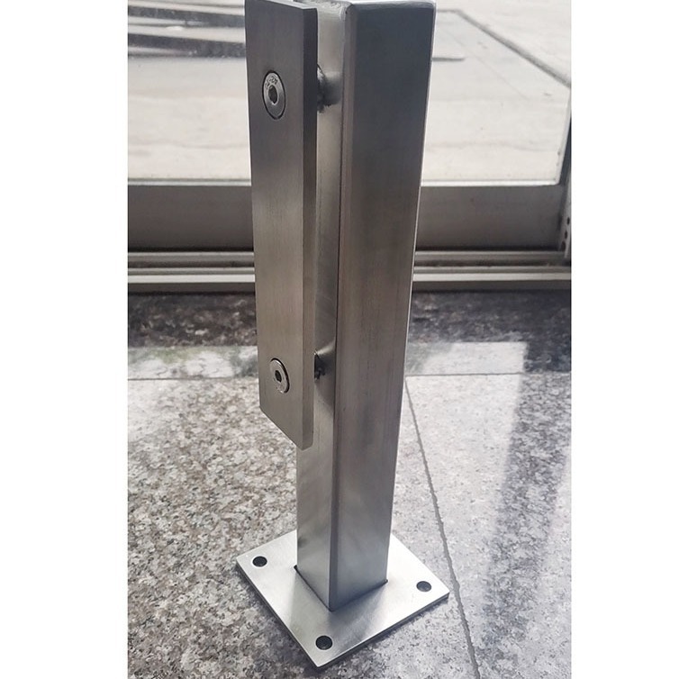 Plant stainless steel tube poles.