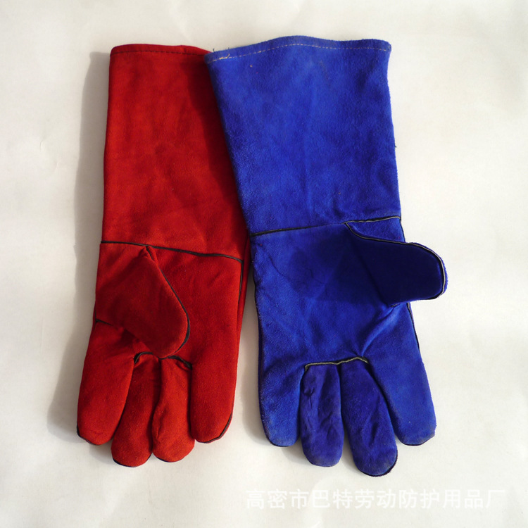 Robert's gloves supply two layers of insulated average liner welder's gloves Butter's welder's gloves.