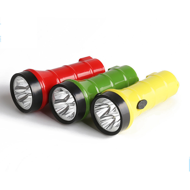The factory sells light flashlights, carries plastic LED flashlights, a substitute.