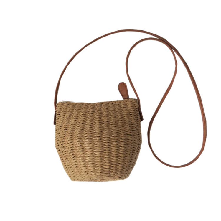 2023 new grass-pack hand-weaved shoulder-slashed travel bag