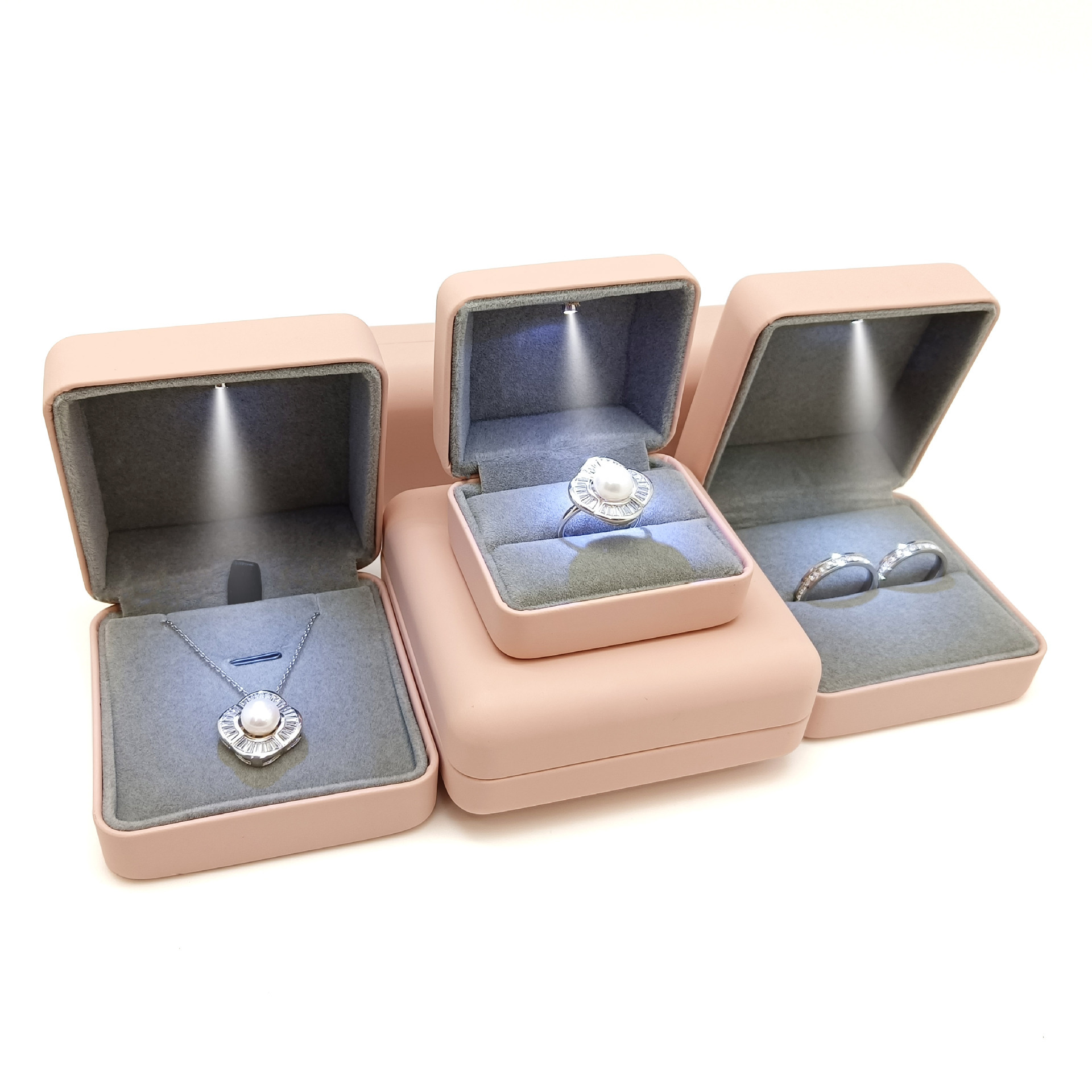 New round corner PU-pi LED light ring box with high-quality creative proposal jewelry box versus ear nail box