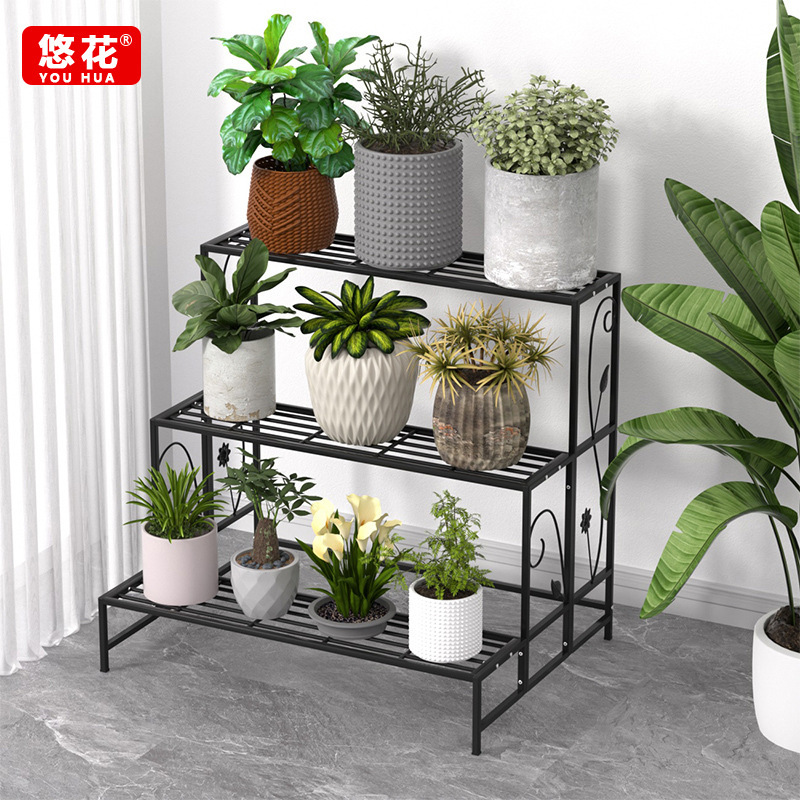 Một bó hoa, một bó hoa, một bó hoa sắt.