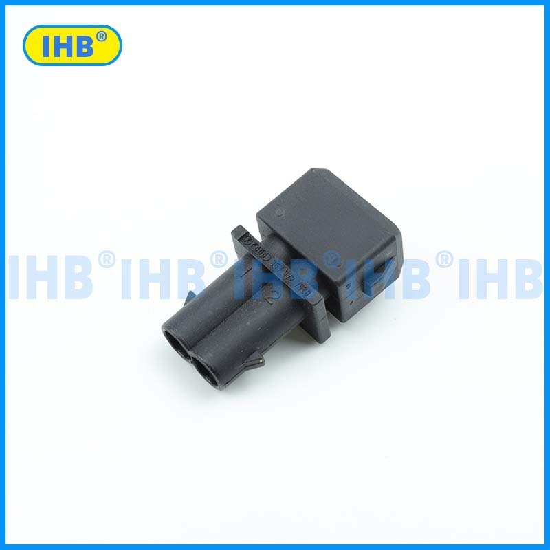 7024-3.5-11 Vehicle waterproofing connector.