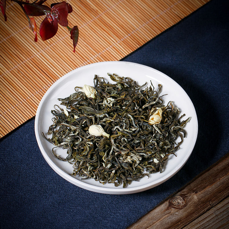 Một tách trà mới cho Fok cho Jasmine. 500g cho Jasmine để uống trà.