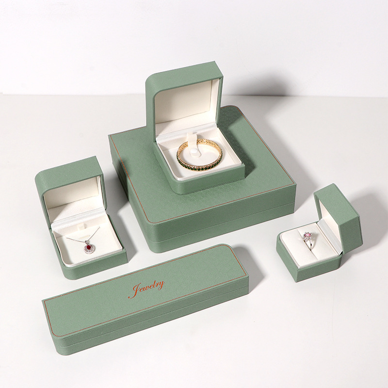 New PU-skin high-quality jewelry gift box, creative ring bracelet box.