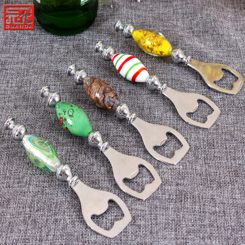 It's a direct supply of a bottle opener, a bottle opener, a Zinc alloy stainless steel opener.