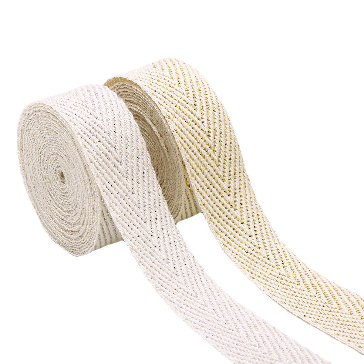 Người đàn ông da trắng da đen với dây thừng em bé và váy em bé và những chiếc DIY.
