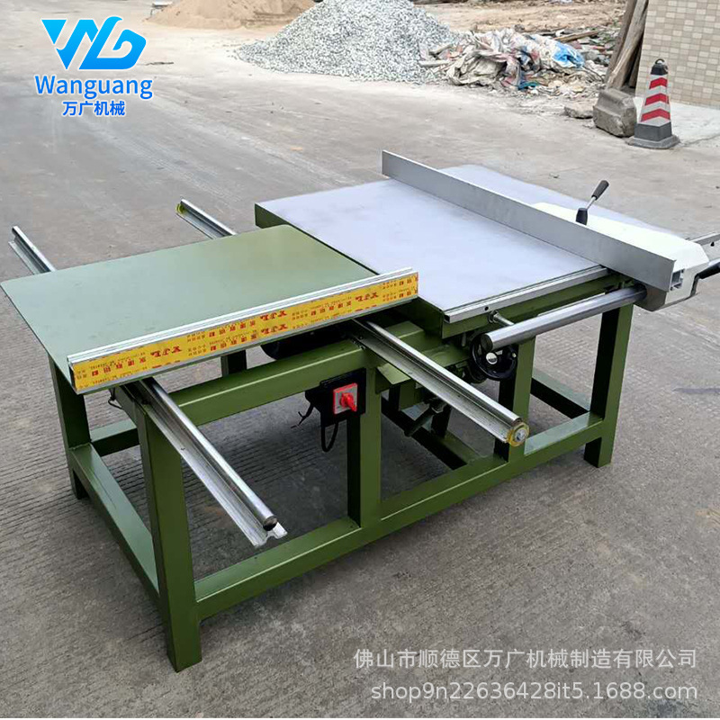 The home of a simple, sophisticated saw saw saw saw with a circle saw board and a sharp board saw