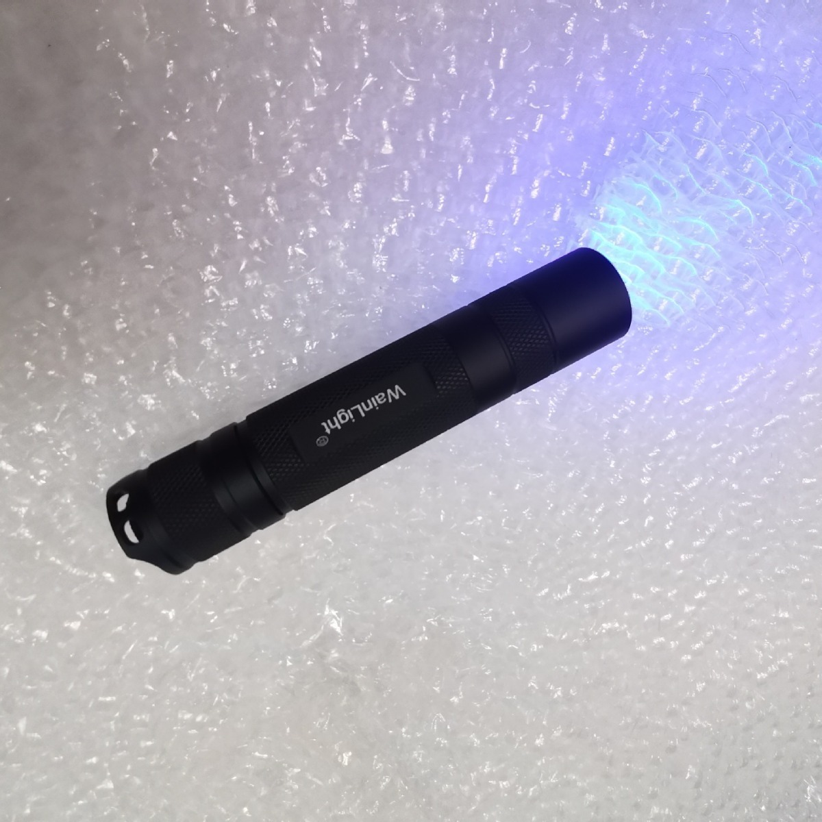 UV365nm 10W for emerald light flashlights.