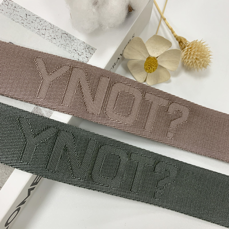 Tất cả các phòng khách của nylon và nữ thần.