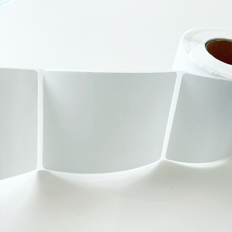 Giấy không giấy, giấy 3 nóng nhạy cảm với mã vạch trống 58mm dán nhãn giấy nhiệt độ nhạy cảm, giấy không khô
