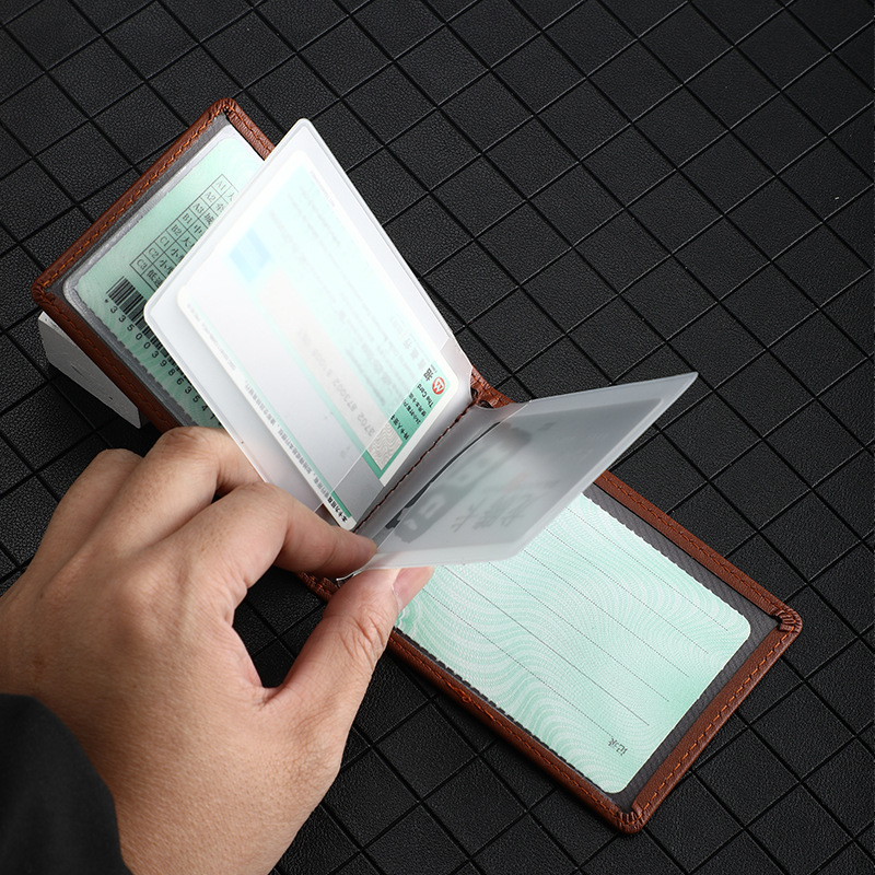Bằng lái xe 6 năm, giấy phép lái xe 8 năm, bằng lái xe chất lượng cao, được bảo vệ bằng thẻ.