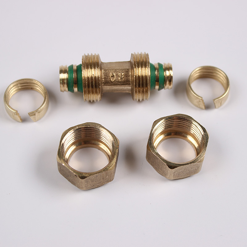 Wholesale of copper pipe fittings for the solar water heater, multiple specifications of 4-minute copper.