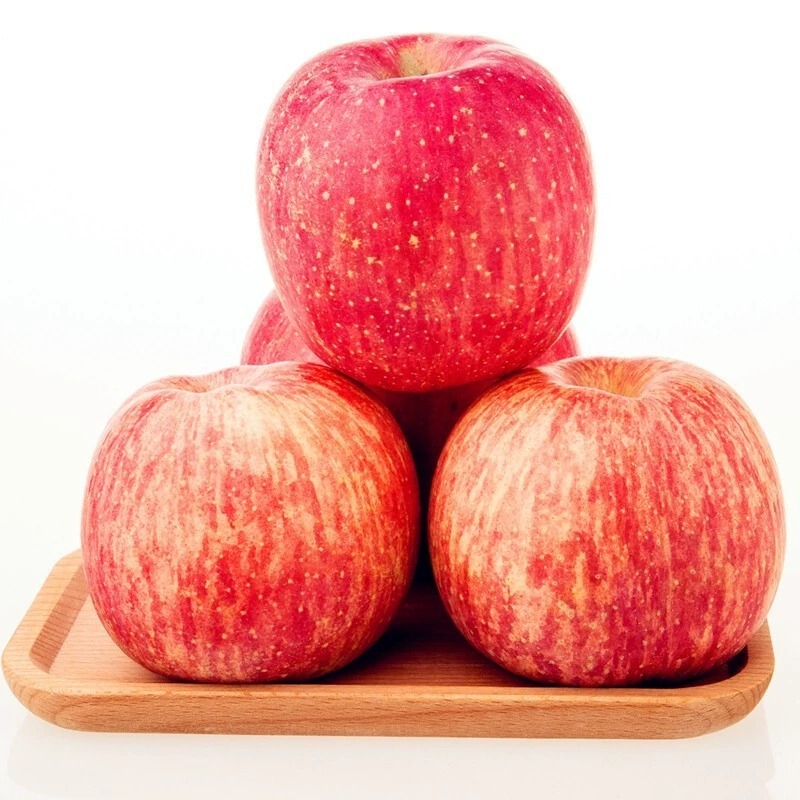Gansu's early cuisine apple fruit should be in a box full of mail and ice cream, sweet, ugly apples.
