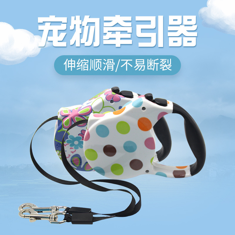 Các tiến trình được sắp xếp để kéo dây thừng, tự động kéo dài vị thần chó, xuyên biên giới Amazon với các máy kéo nuôi chó.