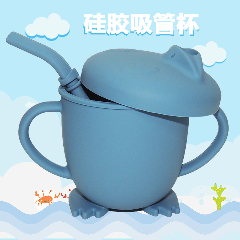 Các nắp thắt lưng hút bụi của trẻ em trên những chiếc cốc sơn chống thấm của chim cánh cụt chống lại việc rơi và chống rò rỉ thực phẩm của trẻ em