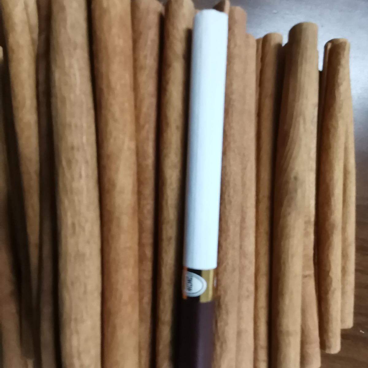 Những thanh quế ngon, rượu vang không có lò sưởi, mùi hương của dược thảo, 500 gram quế.