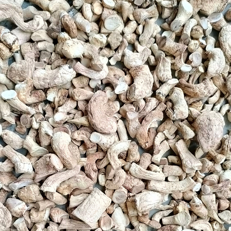 Hai sợi nấm và một mùi hương.