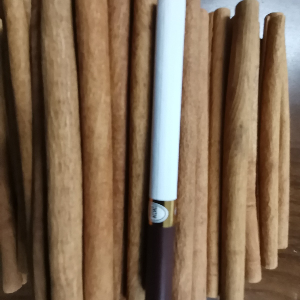 Whole lotion of cinnamon rods, wine without fire cinnamon decorations, cinnamon-skin-dry material, 500 grams.