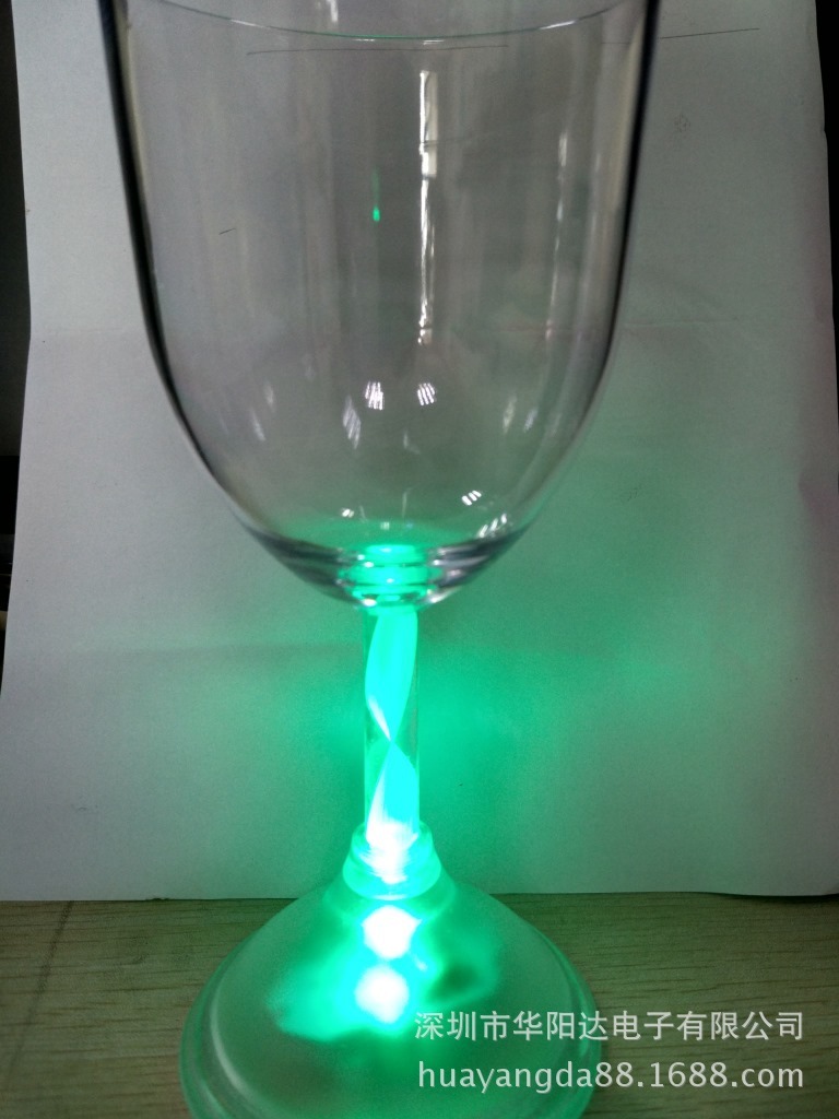 Tự động phát triển bảng nhạc bóng đèn LED màu xanh lá cây và nước ngọt