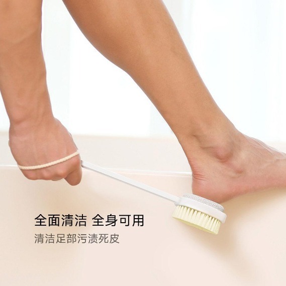Tắm mặt bằng không, tắm rửa và chải chuốt, với một tay cầm dài chải lông, tắm rửa và tắm bùn.