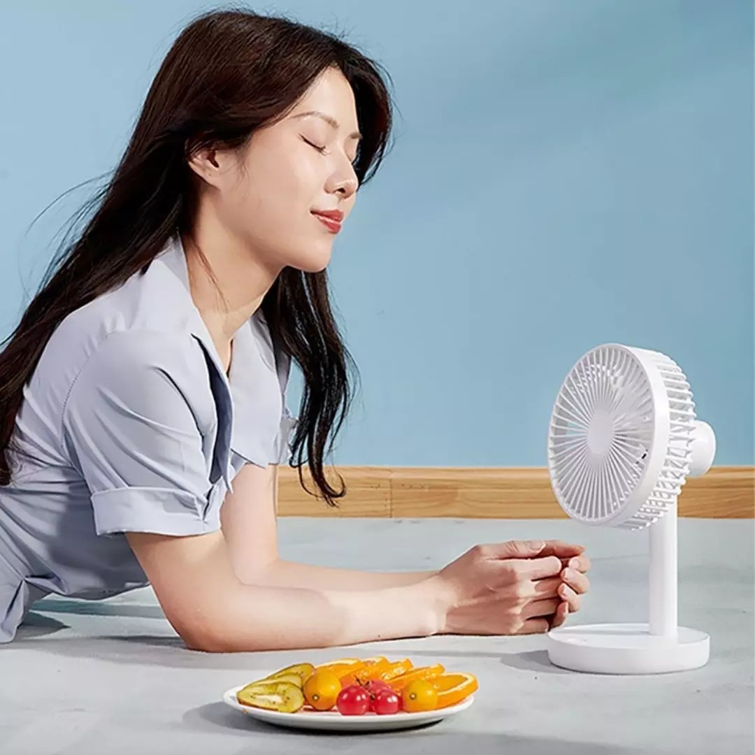 Đó là một cái quạt máy tính nhỏ.