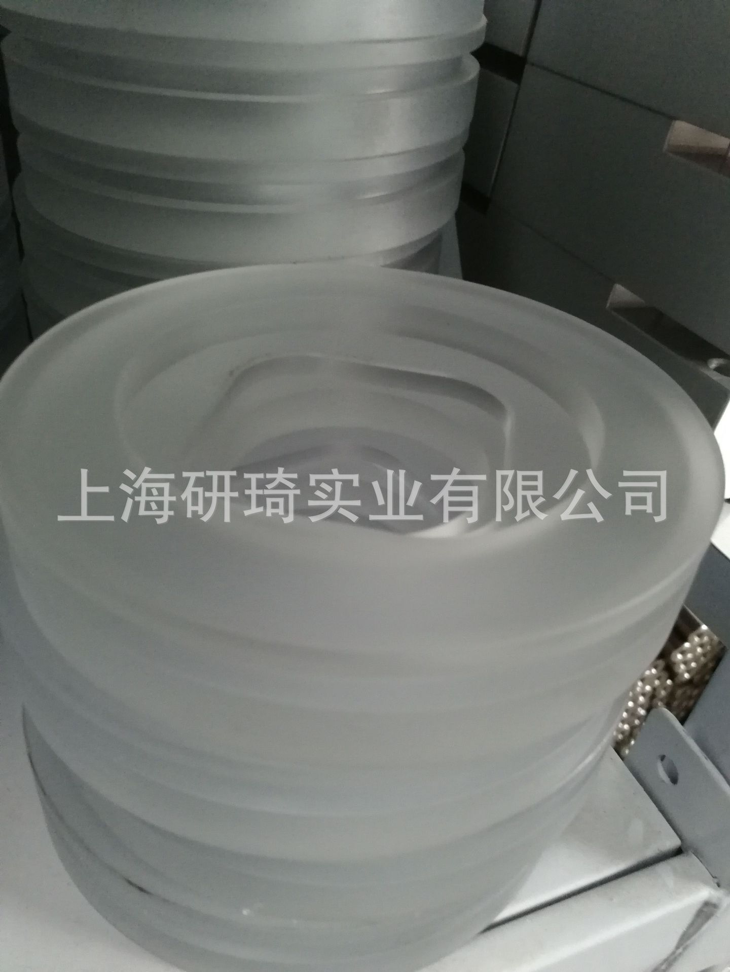 Nó là một nguồn cung cấp trực tiếp các bộ phận cho một gói tự động.