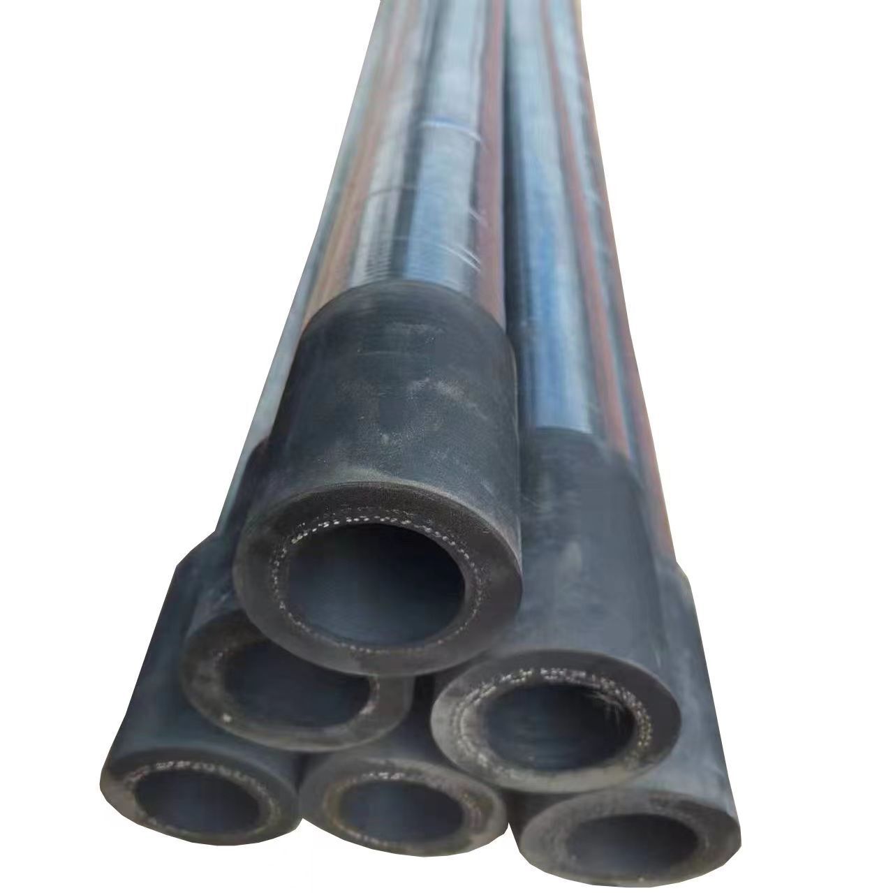 Squeezing tubes resistant to corrosion and slurry and slurry pipes impregnate the pumps and slurry.