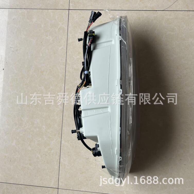 The main left-side light of the Shandong Haworth bus is always a front-line H-QZ613 x 640L