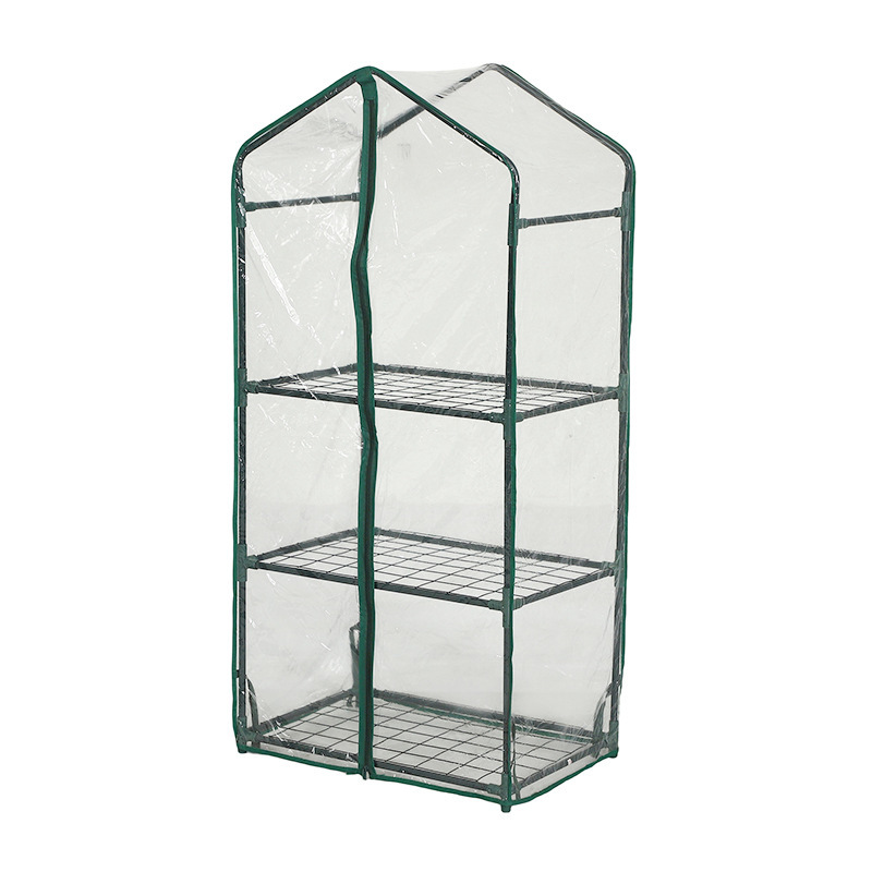 Một căn phòng lớn, nhiều tầng, một căn phòng nóng trên ban công, một phòng trẻ nhỏ màu xanh lá cây trên mái nhà.