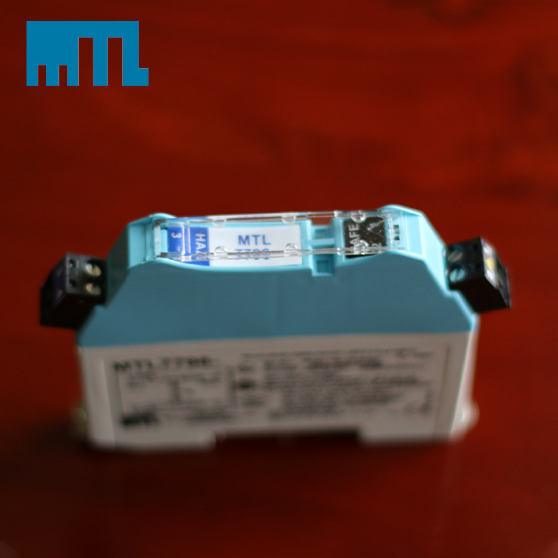 MTL 7796 entered the safety fence with a spot British temperature signal.