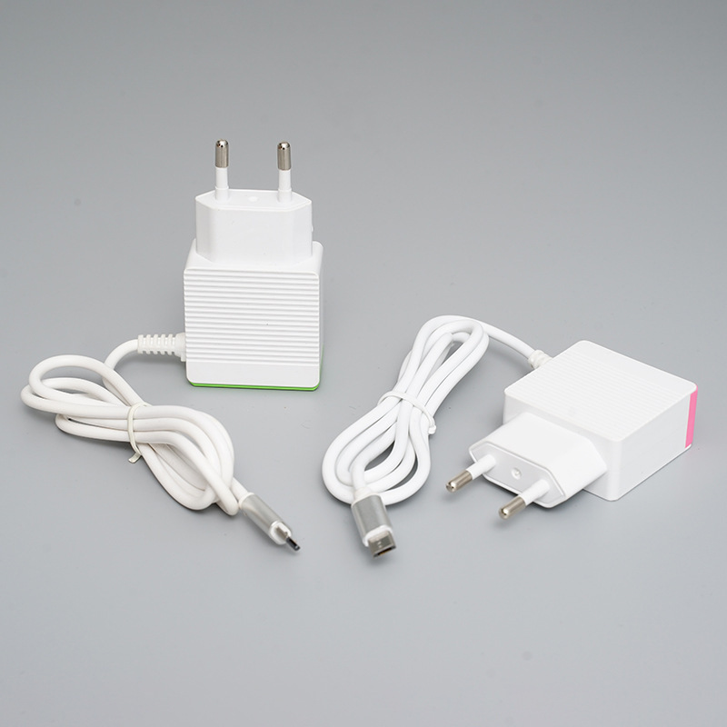 Hai đĩa USB di động chạy vòng đầu của Euphoria sạc qua biên giới.