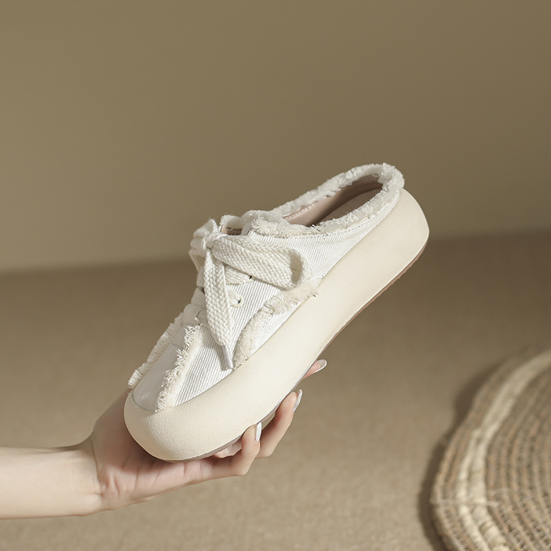 2024, a new round-head, half-tweeting, tweaked, tweaked, tweaky little white shoe girl.