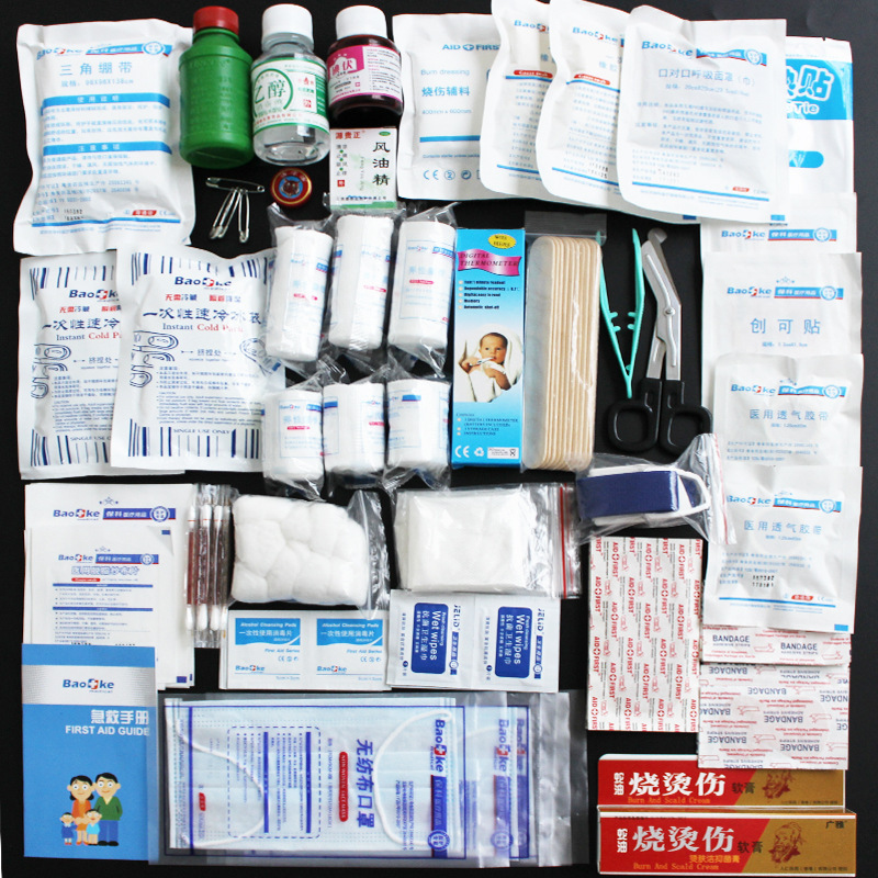 Emergency medical kit for home-based medical care for pharmaceutical products in the PEP-friendly multi-layered district of the ready-to-use home medicine