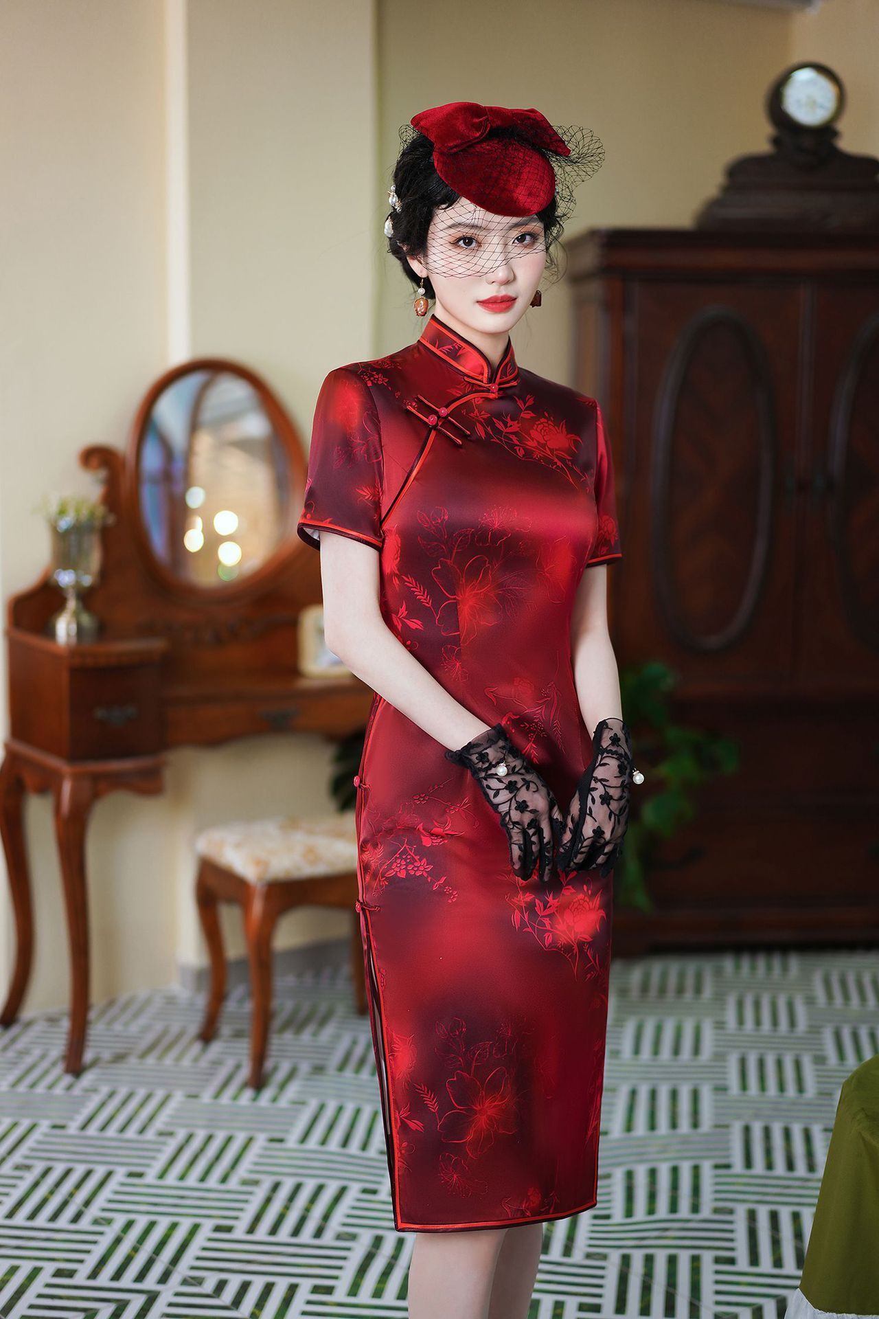 Nhà máy bán áo khoác dài của Phong Hoa mới năm 2023 để cải thiện bộ váy hàng ngày.