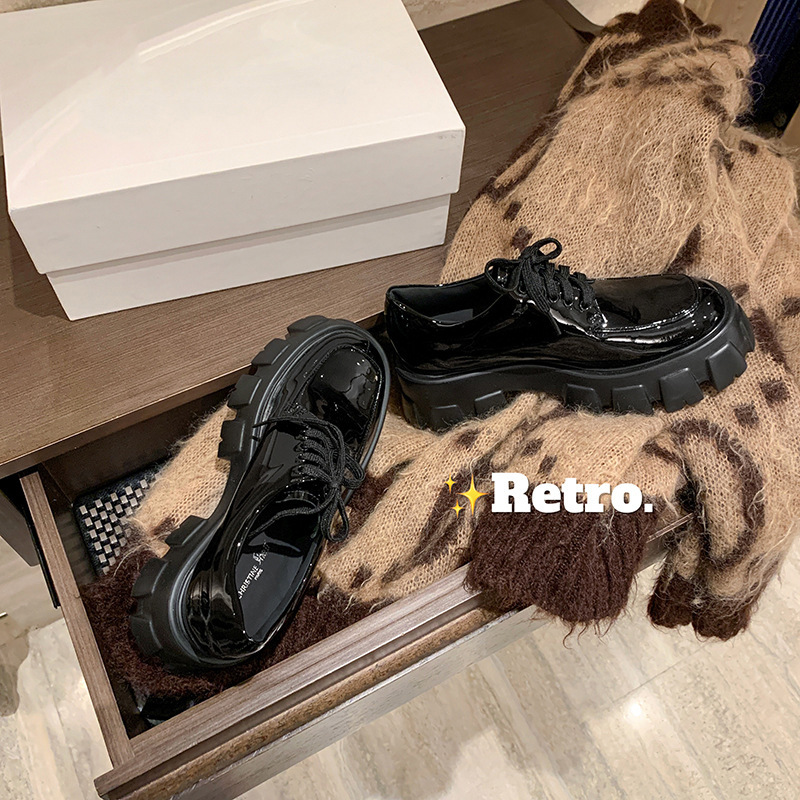 2024 Summer New Skin with the British Windsorford Shoes Heaves to increase the tide of the Flying Shoes and Shoes.