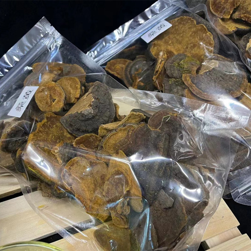 Ở Tây Tạng, trà San England Chí 500g Bing Chai hoang dã có thể được sản xuất với một lát hoa cúc.