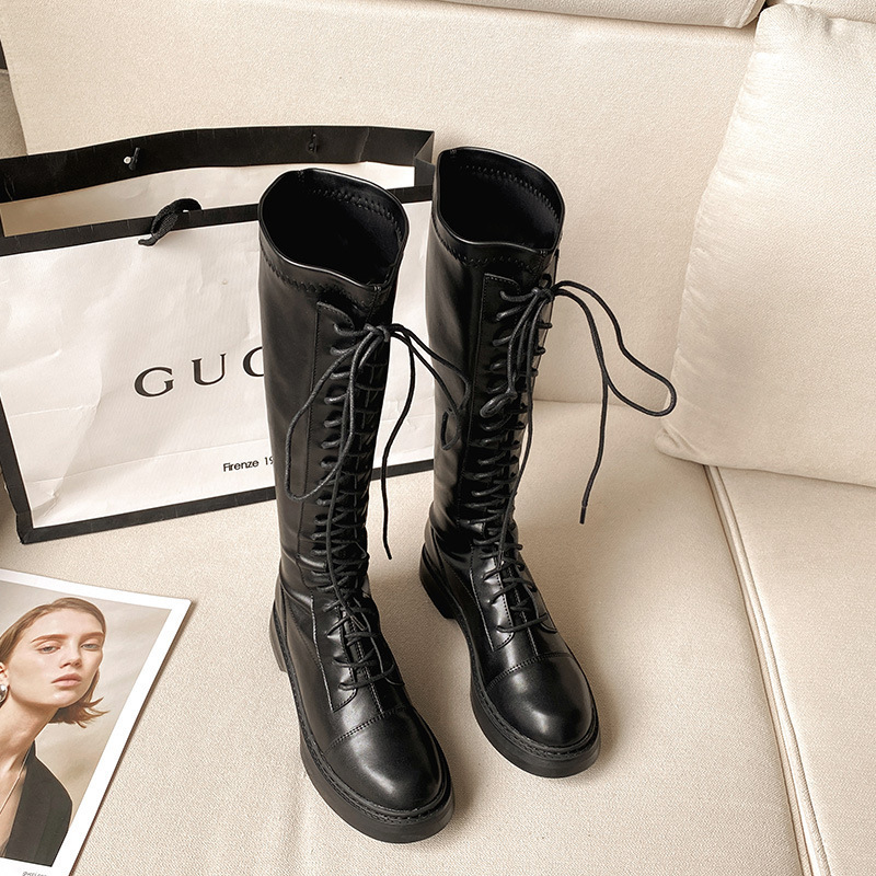 In the fall and winter of 2022, the new belts with thin-skinned knight boots didn't match the English-Len Martin boots.
