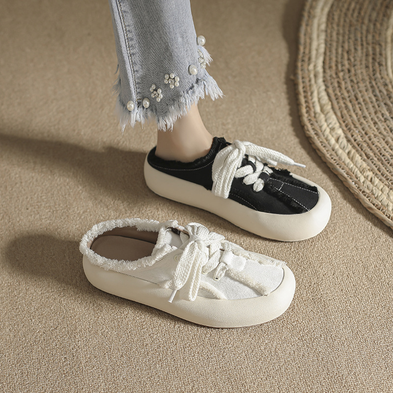 2024, a new round-head, half-tweeting, tweaked, tweaked, tweaky little white shoe girl.