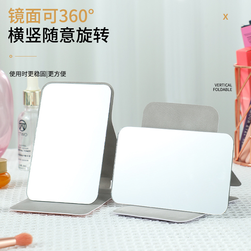 Một tác phẩm thu nhỏ với một phòng tập thể dục nghệ thuật.