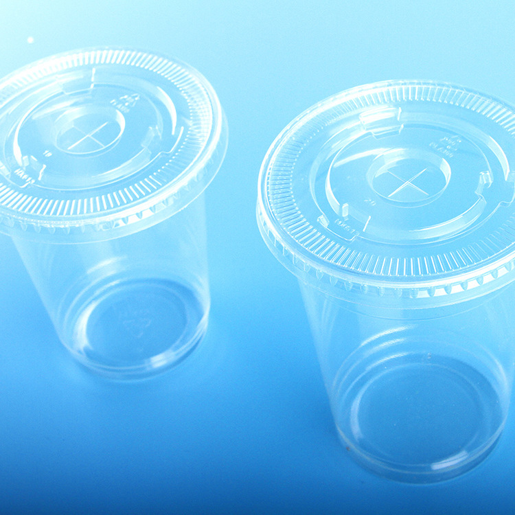 One-time cups with thick, hard aviation cups, transparent glass with thick sand, hard plastic.