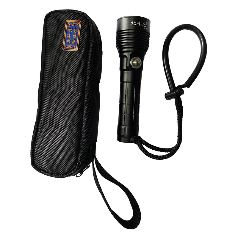 Wholesale of high-light, long-range outdoor flashlights 2000LMusb-charged flashlights, 80 metres of waterproof handpower.