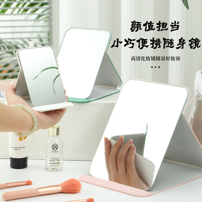 Gương trang điểm tự làm cho văn phòng của sinh viên.