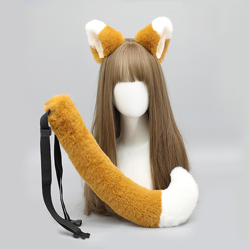 Fluffy Lolita with a fox's ear and tail, Cosplay with a cat's ear.