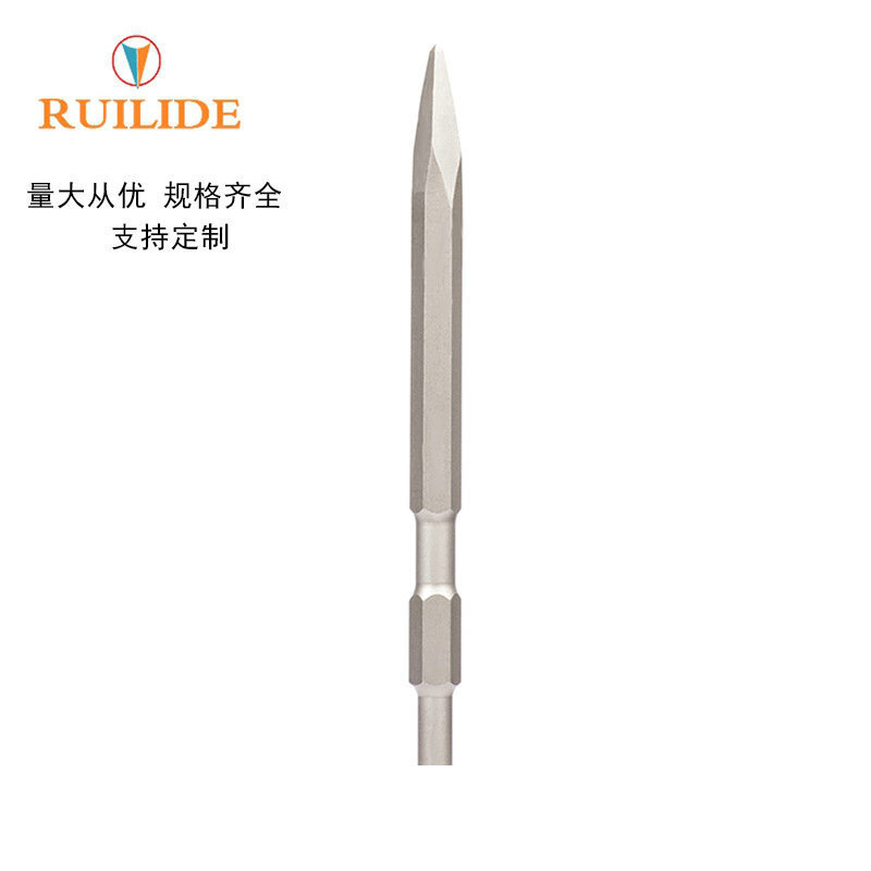 Những mũi khoan bằng cái búa cứng, những cái đục 6 đầu trên dù tường, và thế hệ năng lượng của cây nằm ở đầu mũi.