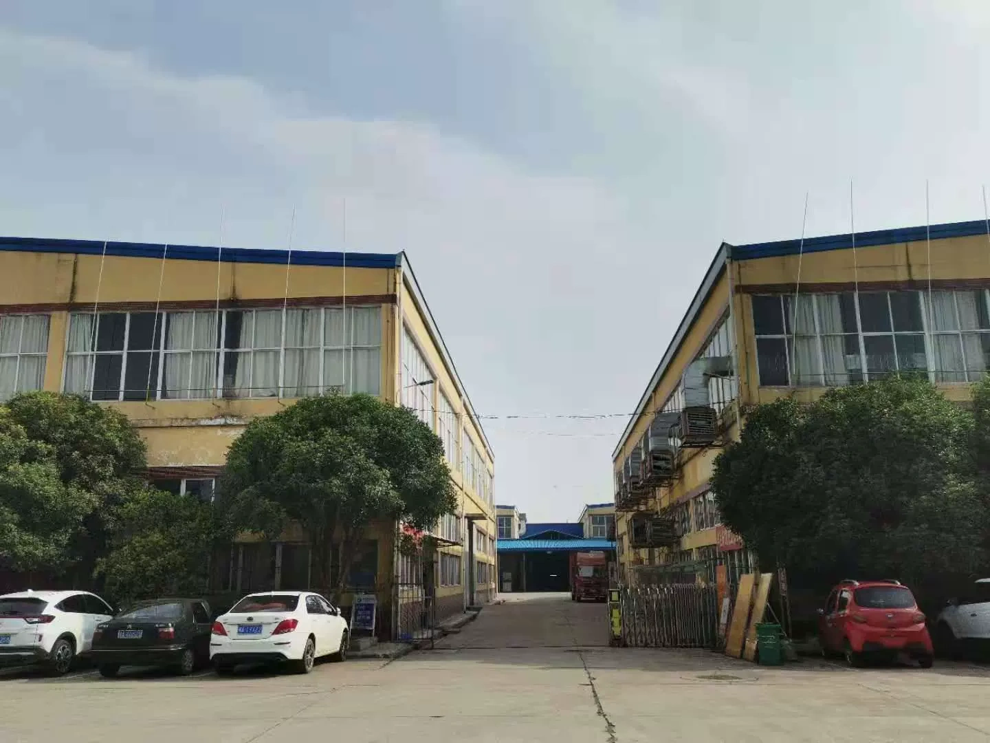 Công ty TNHH Vật tư văn hóa bốn bên Vũ Hán