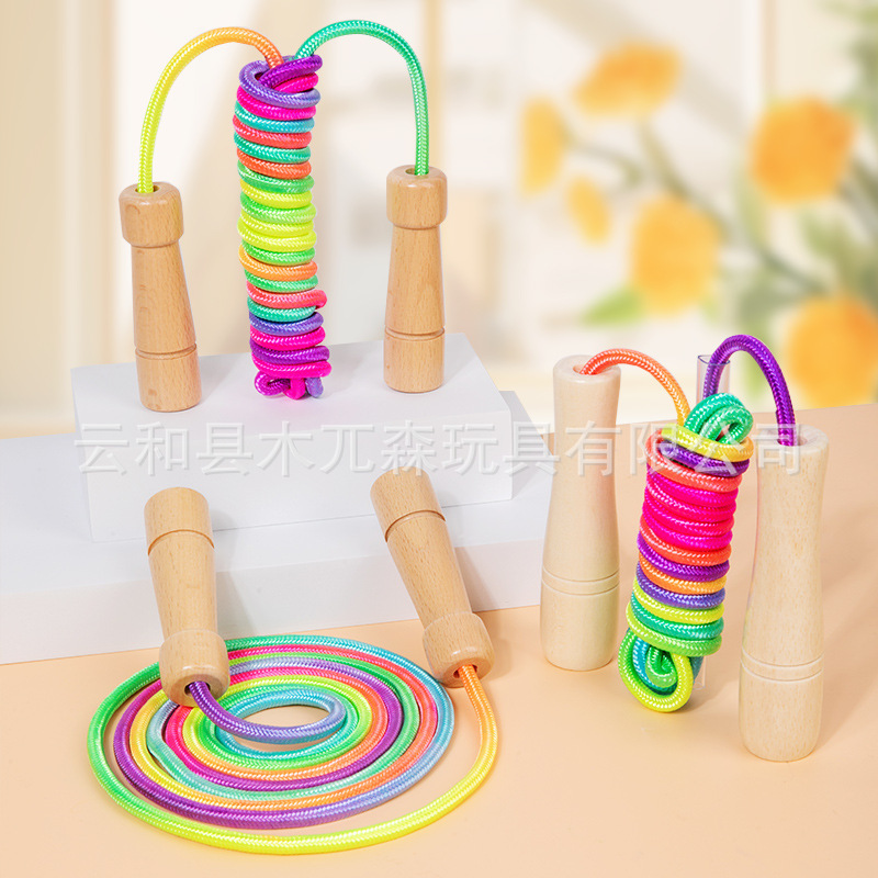 The factory's new child wooded seven-coloured jump ropes.